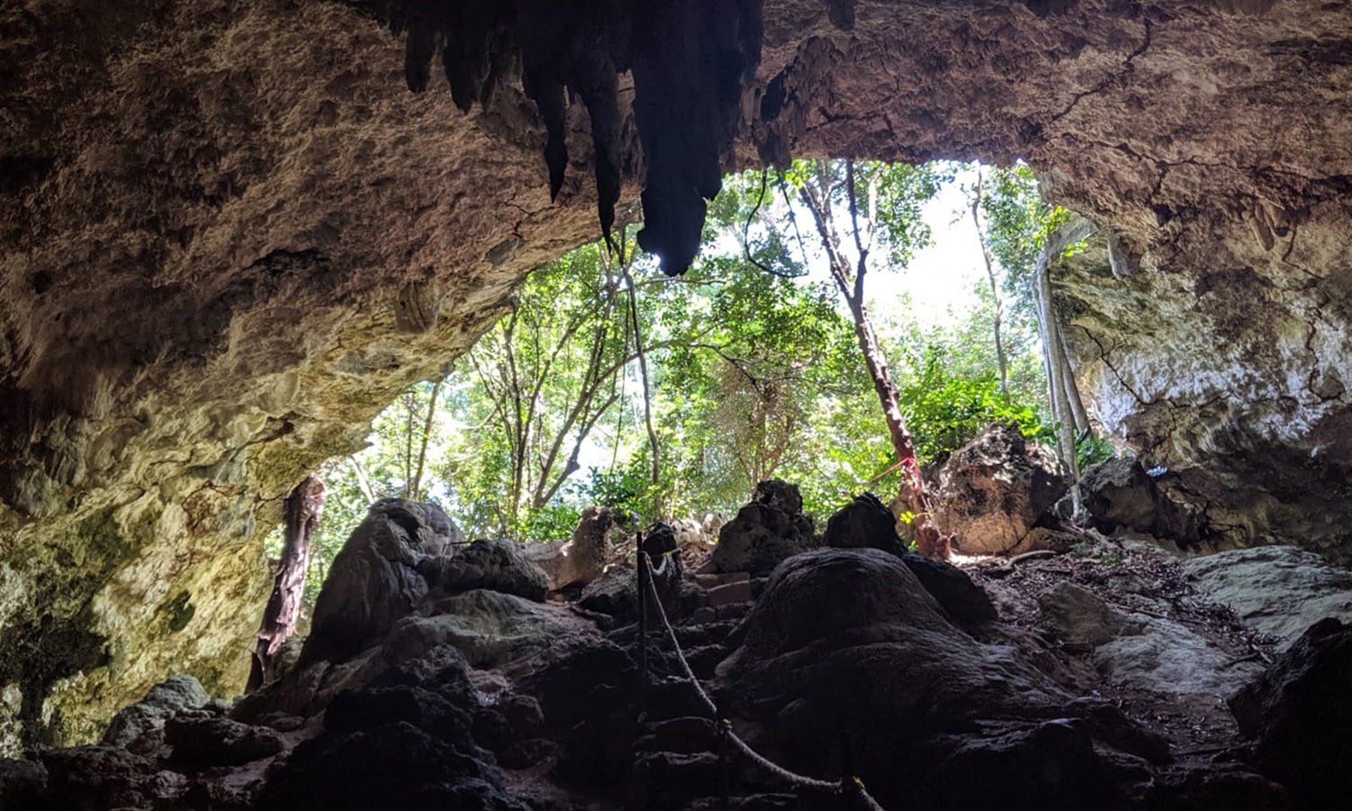 Kuza Cave Tour