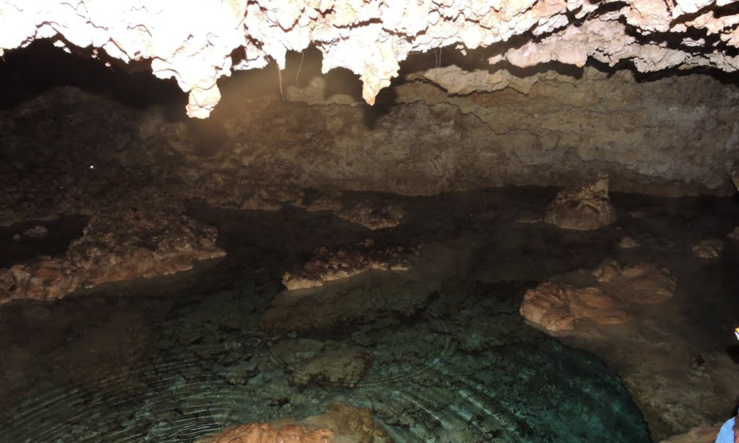 Mangapwani Coral Cave Tour